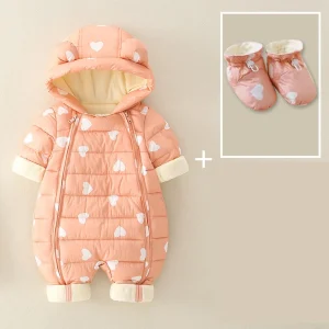 combinaison hiver pour bébé coeur rose