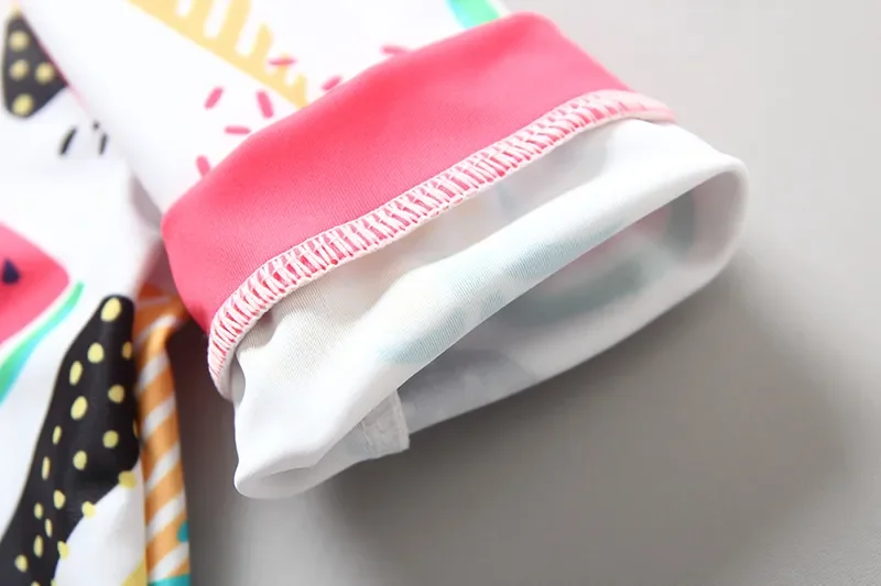 combinaison bébé protection solaire fruits