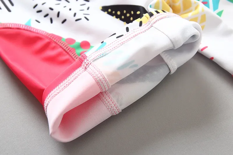 tenue anti uv bébé motif fruits