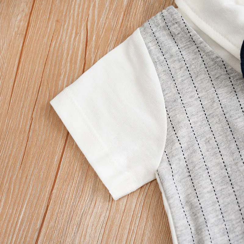 habillage bébé garçon Monsieur